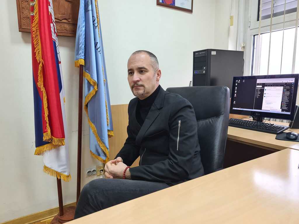 Директор Завода