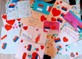 Солидарност за Косово: На дар школски прибор, играчка и писмо