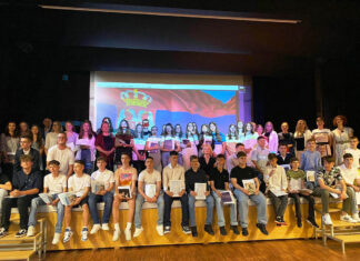 Свечана додела сведочанстава матурантима у Цириху