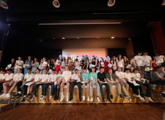 Свечана додела сведочанстава ученицима завршног разреда у Цириху