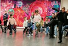 Јавни час глуме за ђаке српске школе