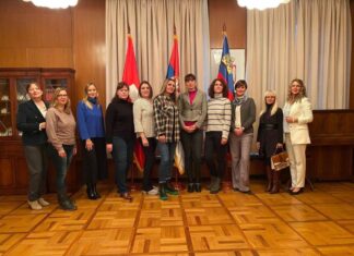 Наставници у Швајцарској одржали седницу