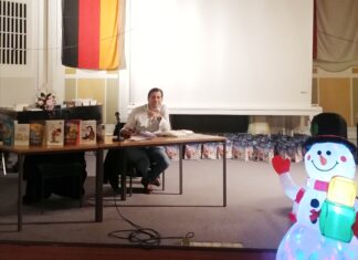 Новогодишње дружење Дејана Алексића са српским ђацима у Берлину