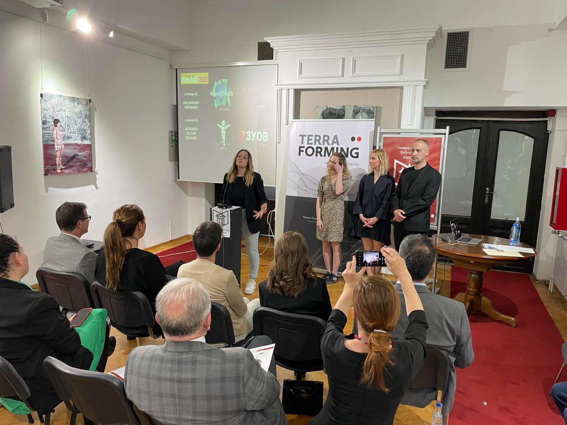 IMG-fe3202b6a6b217e8cca302b4447d509e-V