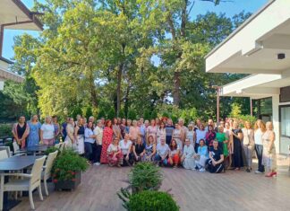 Обука наставника који остварују образовно-васпитни рад на српском језику у иностранству