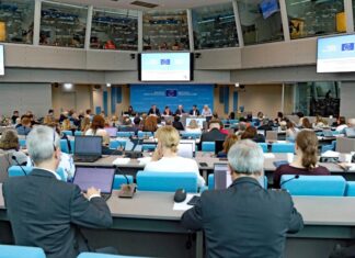 Представљен „Компас Савета Европе за вештачку интелигенцију и образовање“: ЗУОВ на радној конференцији у Стразбуру